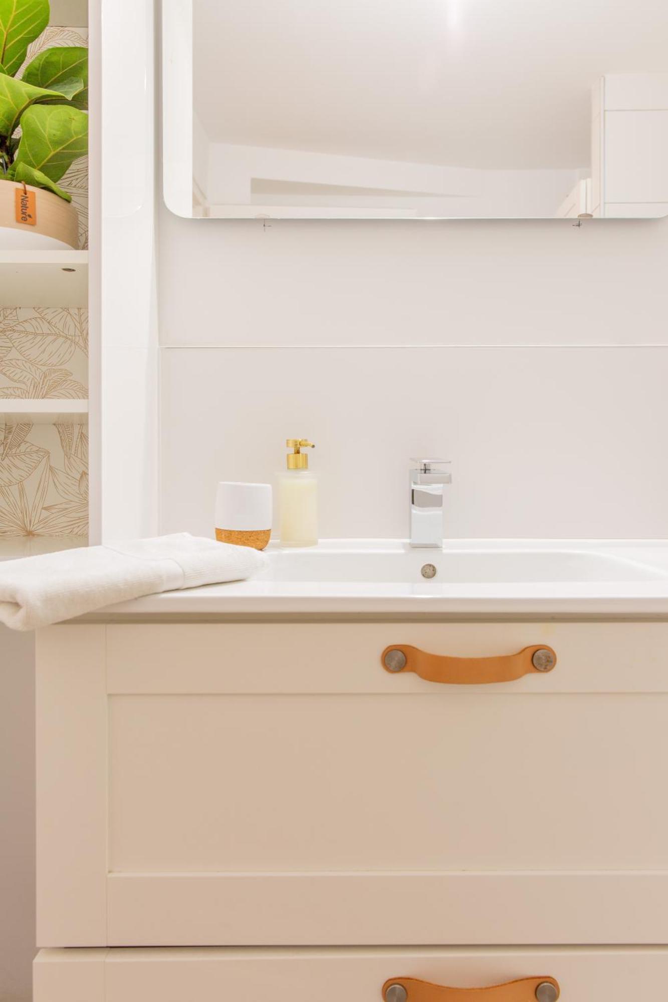 Delalauret Apartment - Vannes Centre Bagian luar foto
